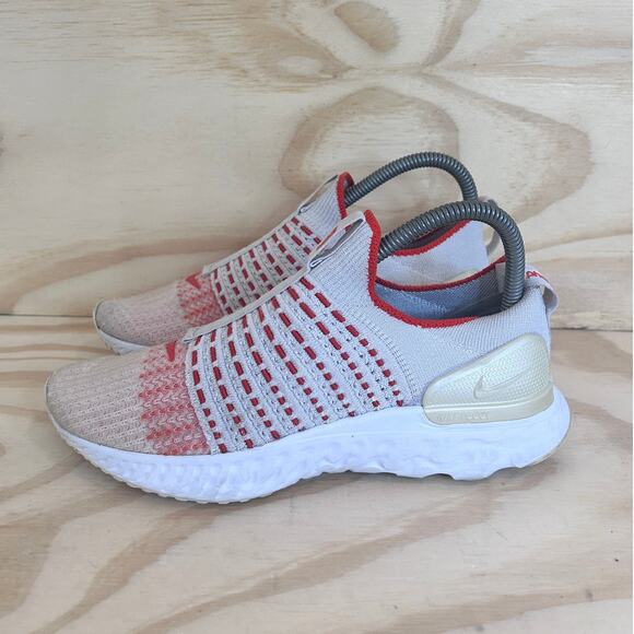 Nike -React Phantom Run Flyknit 2 -Running -White/Red -Women's -7.5 - DH0130-600 - Picture 3 of 9